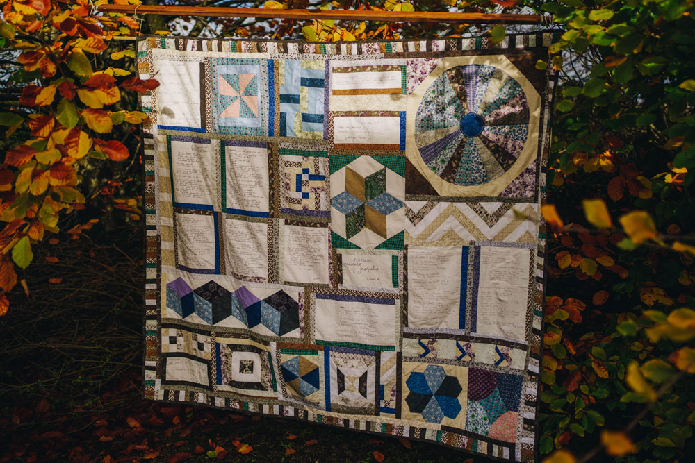 'Hilvanando la busqueda / Stitching the search', by Nicole Drouilly. (Photo: Andrew Proctor)