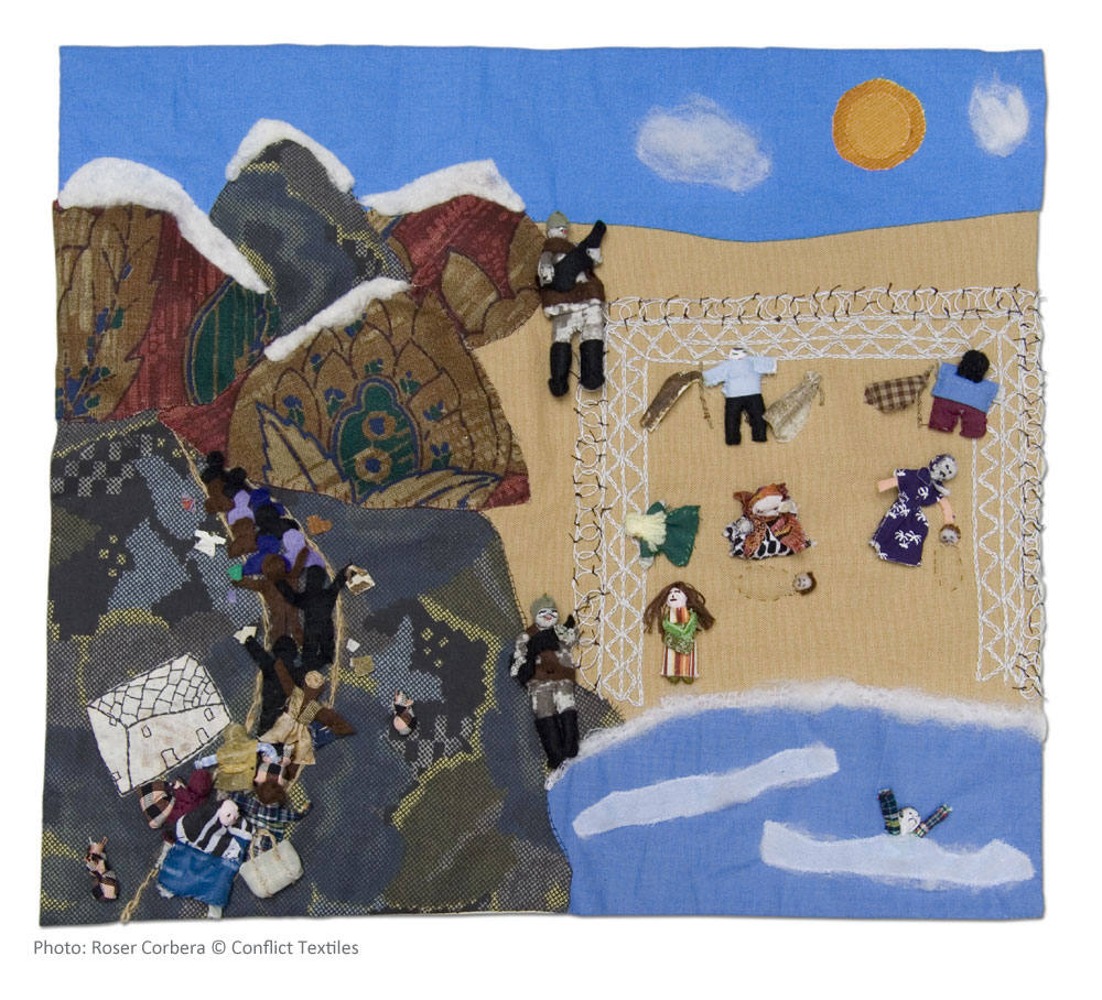 'Exilio de los Republicanos cruzando los Pirineos/ Exile of the Republicans crossing the Pyrenees', by Arpilleristas Fundació Ateneu Sant Roc. (Photo: Roser Corbera)