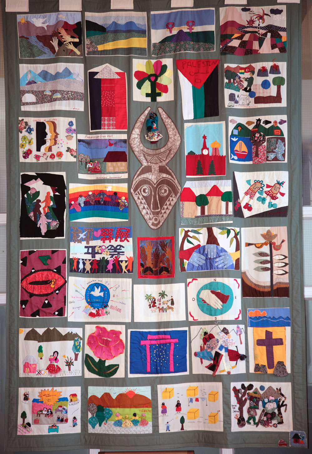 'A Quilt for the world', by Workshop 