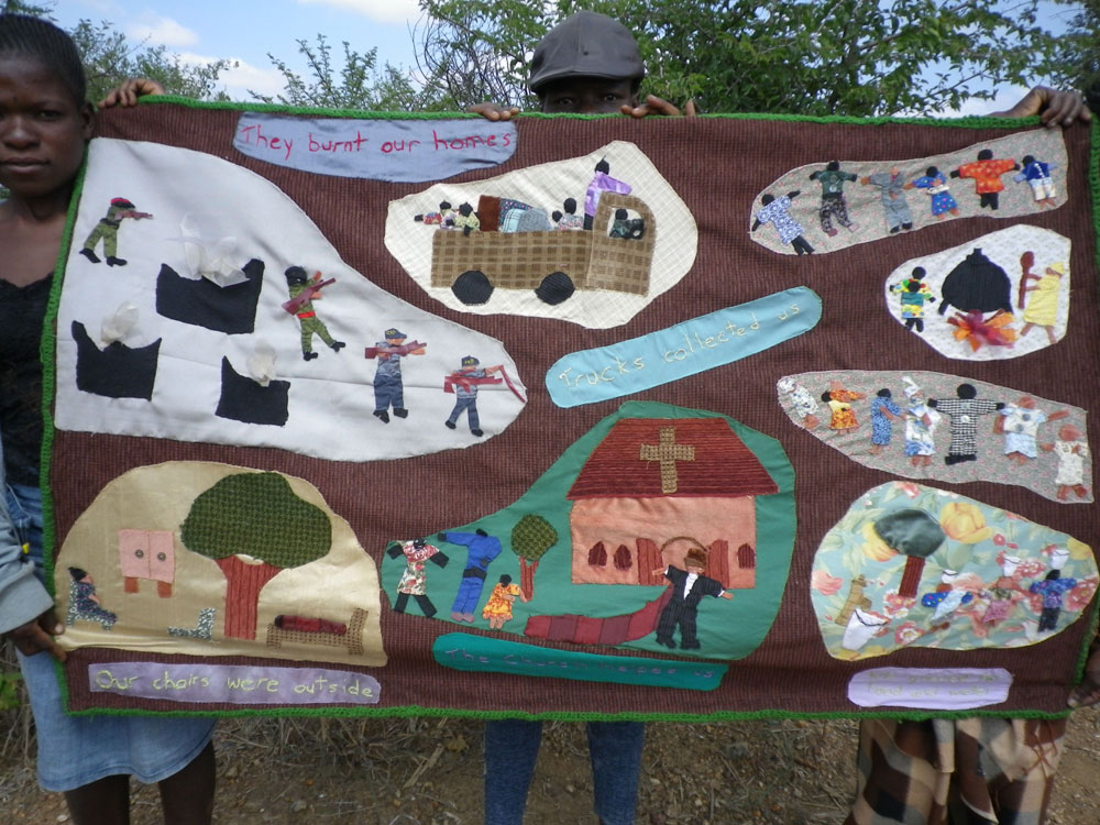 'They burnt our homes', collective work by Killarney girls, facilitated by Shari Eppel, Solidarity Peace Trust Zimbabwe. (Photo: Shari Eppel)